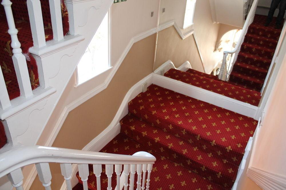 Longview Hotel Knutsford Bagian luar foto