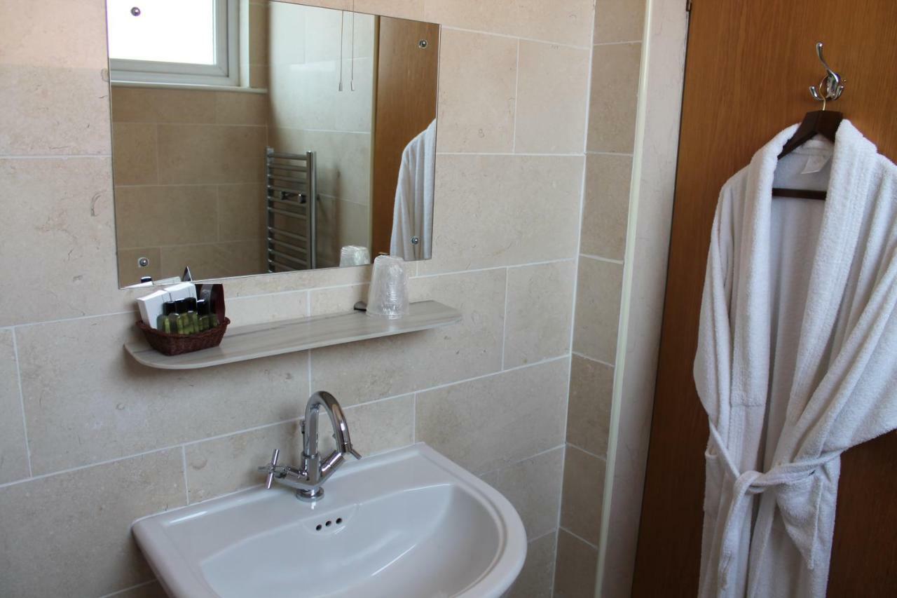 Longview Hotel Knutsford Bagian luar foto